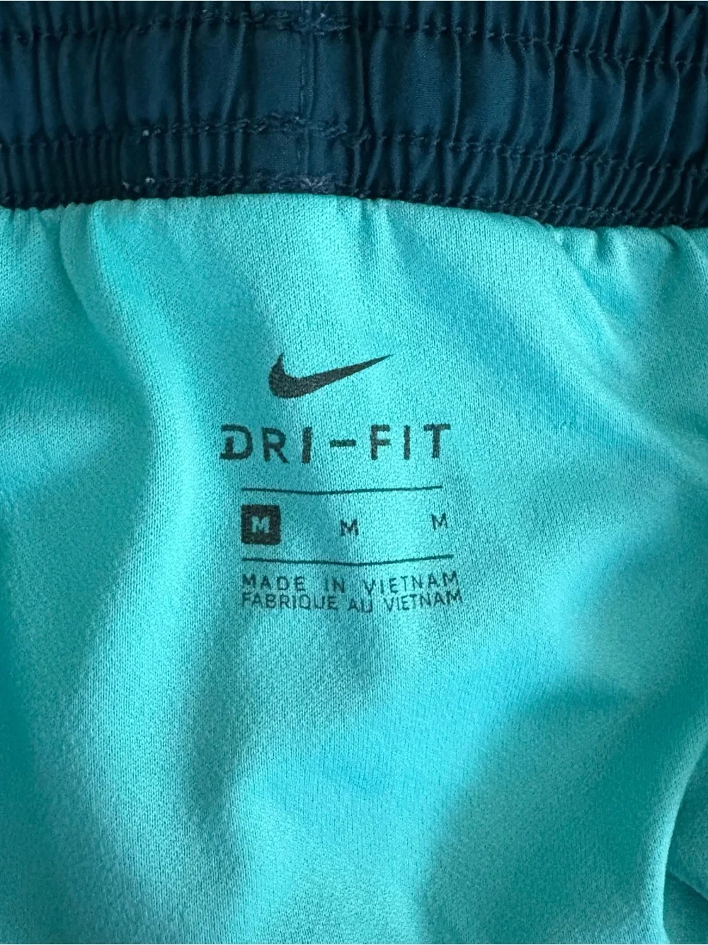 Nike Dri Fit Women’s Medium Teal Green Shorts With Liner Small Seam Rip P7